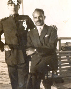 Family-photo-india/thumb/Natvarsinh-Rana-son-of-Ranaji-with-Captain-of-Steamer-Travelling-to-Paris-from-Mumbai(1)-thumb.jpg