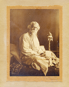 Madam-Bhikhaiji-Cama-Pandit-Shyamji/thumb/Rabindranath-Tagore-with-his-own-signature-.jpg