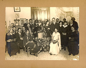 Prominent-Degnitaries/Group-Photograph-probably-at-residence-of-S.K.Varma/thumb/scan0001-thumb.jpg