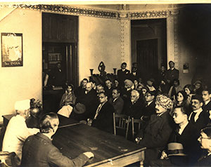 Prominent-Degnitaries/Ranaji-meeting-with-Pandit-MadanMOhanMalaviya/thumb/With-Pandit-Madan-Mohan-Malaviyaji-at-Paris-Thumb.jpg