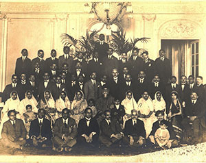 Prominent-Degnitaries/With-Ravindramath-Tagore-at-Paris/thumb/Group-Photograph-at-Paris-with-Rabindranath-Tagore-sitting-second-from-rightTB.jpg