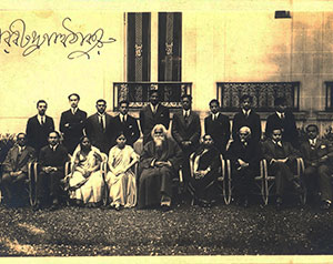 Prominent-Degnitaries/With-Ravindramath-Tagore-at-Paris/thumb/Group-Photograph-with-Rabindranath-Tagore-at-Paris-sitting-3rd-from-rightTB.jpg